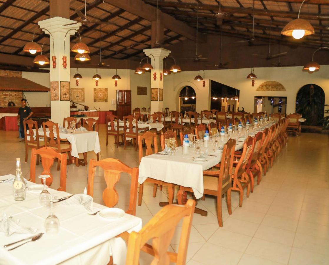 Eva Lanka Hotel - Beach & Wellness Tangalle Buitenkant foto