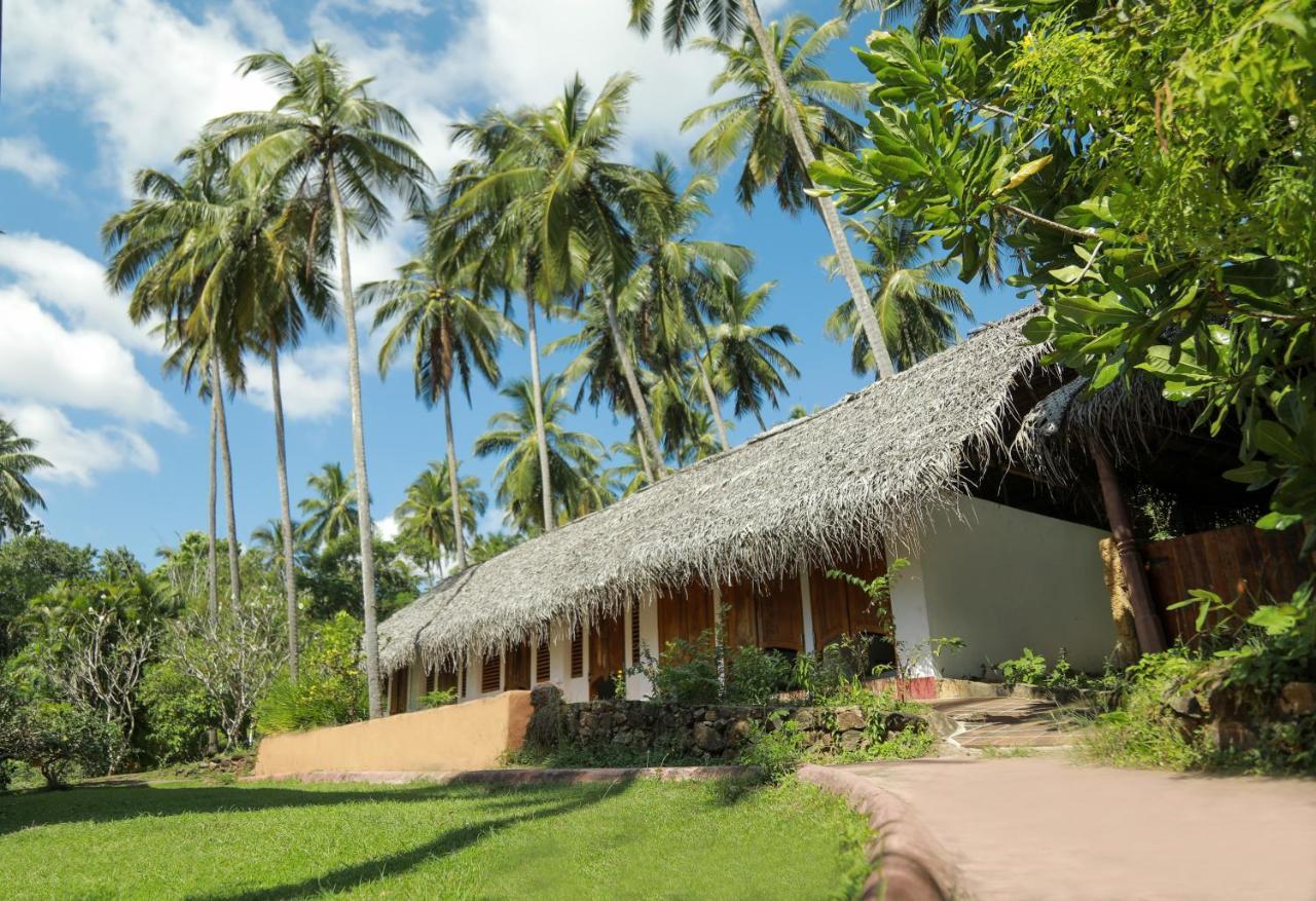 Eva Lanka Hotel - Beach & Wellness Tangalle Buitenkant foto